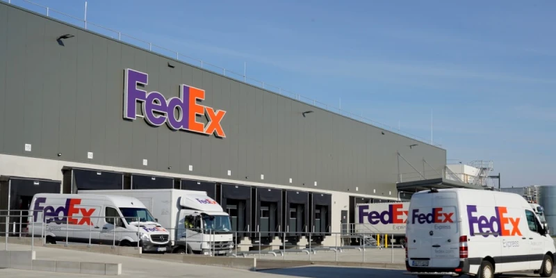 FedEx hiring Operation Support Agents in New Delhi. Competitive salary & career growth!