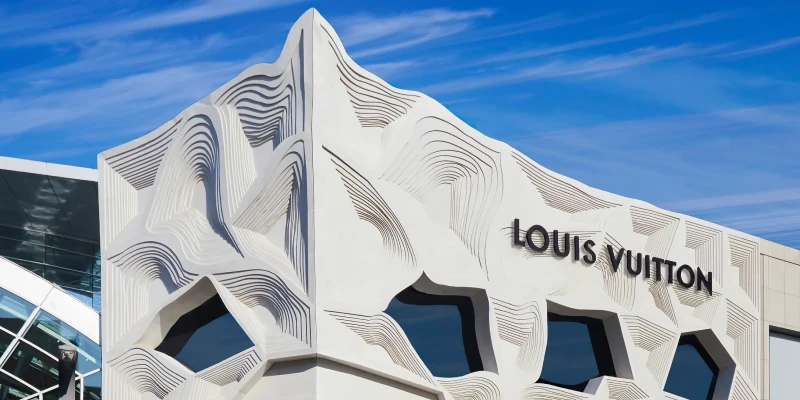 Louis Vuitton Client Advisor & Visual Merchandiser Job in Maui, Hawaii
